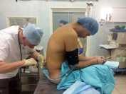  _88_https://www.vrach-travmatolog.ru/img/articles/provedenie-epiduralynoy-anestezii-pered-operaciey-sml.jpg